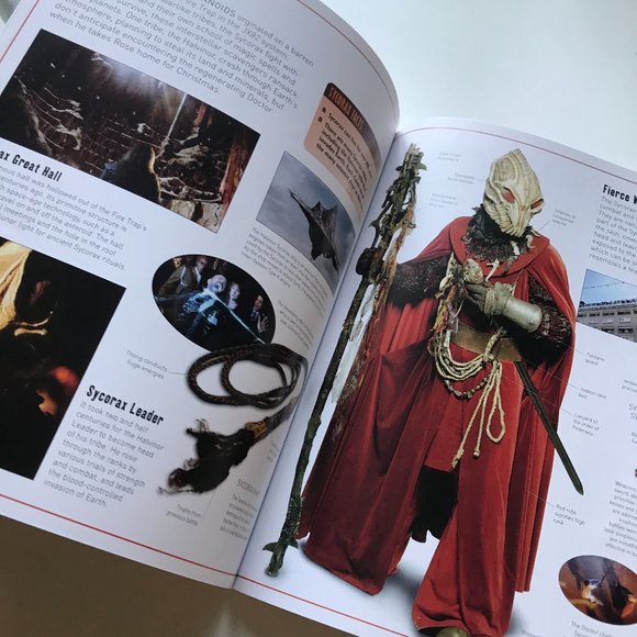 🧿 2 For $25 🧿 Doctor Who: The Visual Dictionary - Softcover Book - Picture 13 of 15